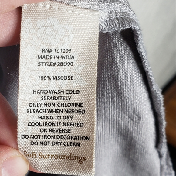 Soft Surroundings Ombre Velvet Sequin Sparkle Key Hole Tunic Modest Holiday Top - Picture 8 of 12